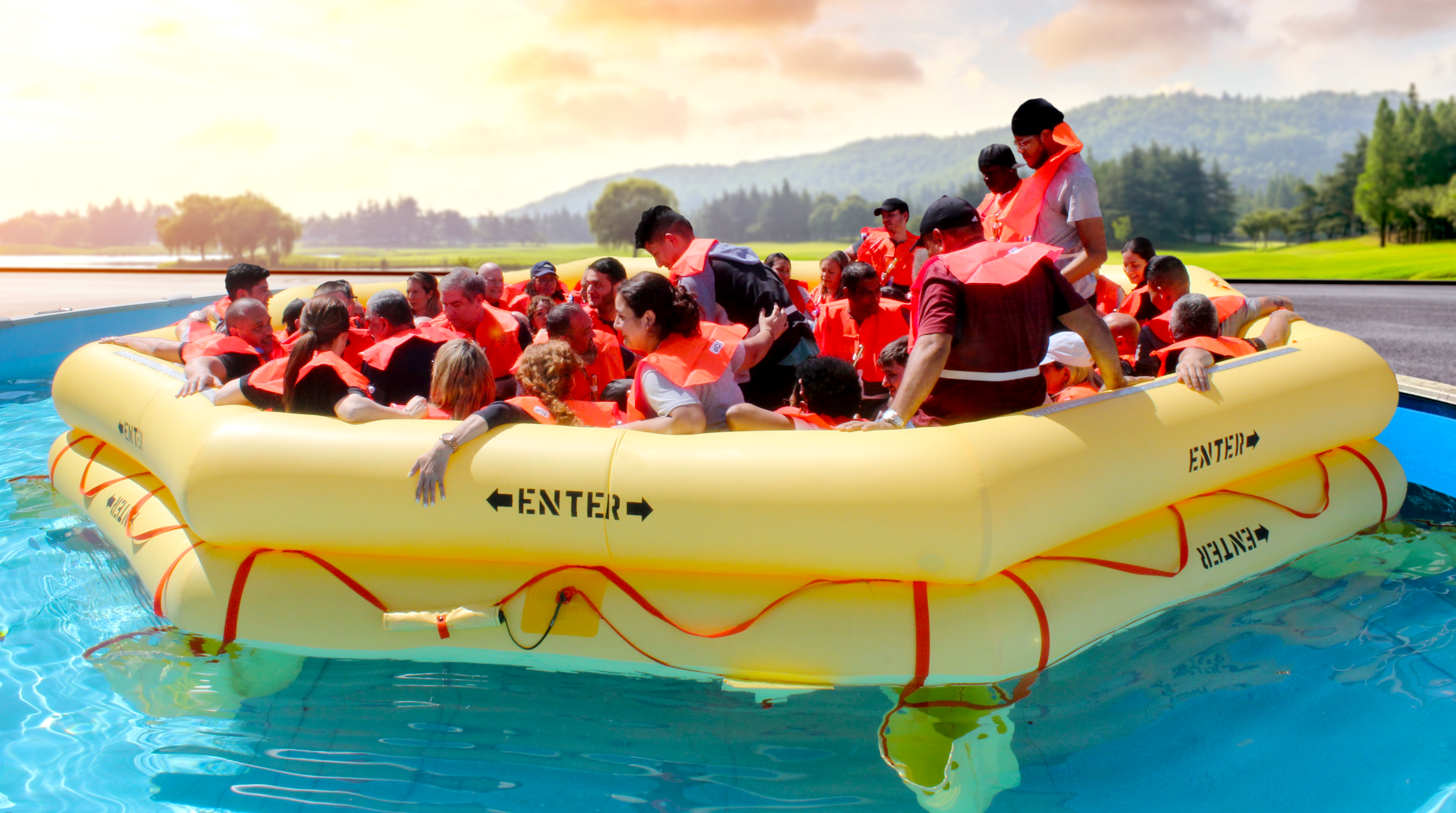 65-Person Reversible Life Raft with People